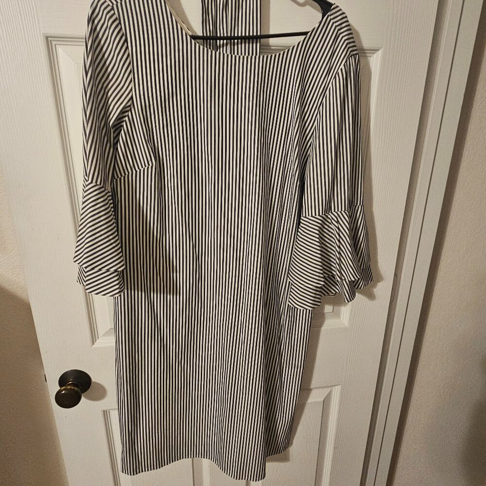 Ladies Long-Sleeve Stripped Dress with Belt - Size 12 Pappagallo